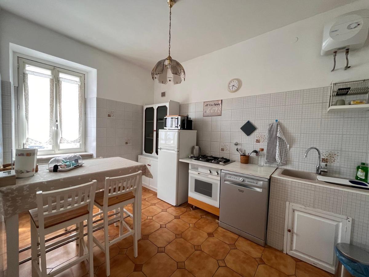 45°-13° Nord Est Apartment Trieste Bagian luar foto